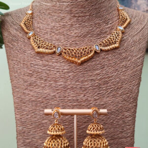 Antique Gold Kundan Necklace Set