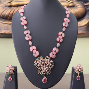 Pastel Pink Quartz Victorian Pendant Set