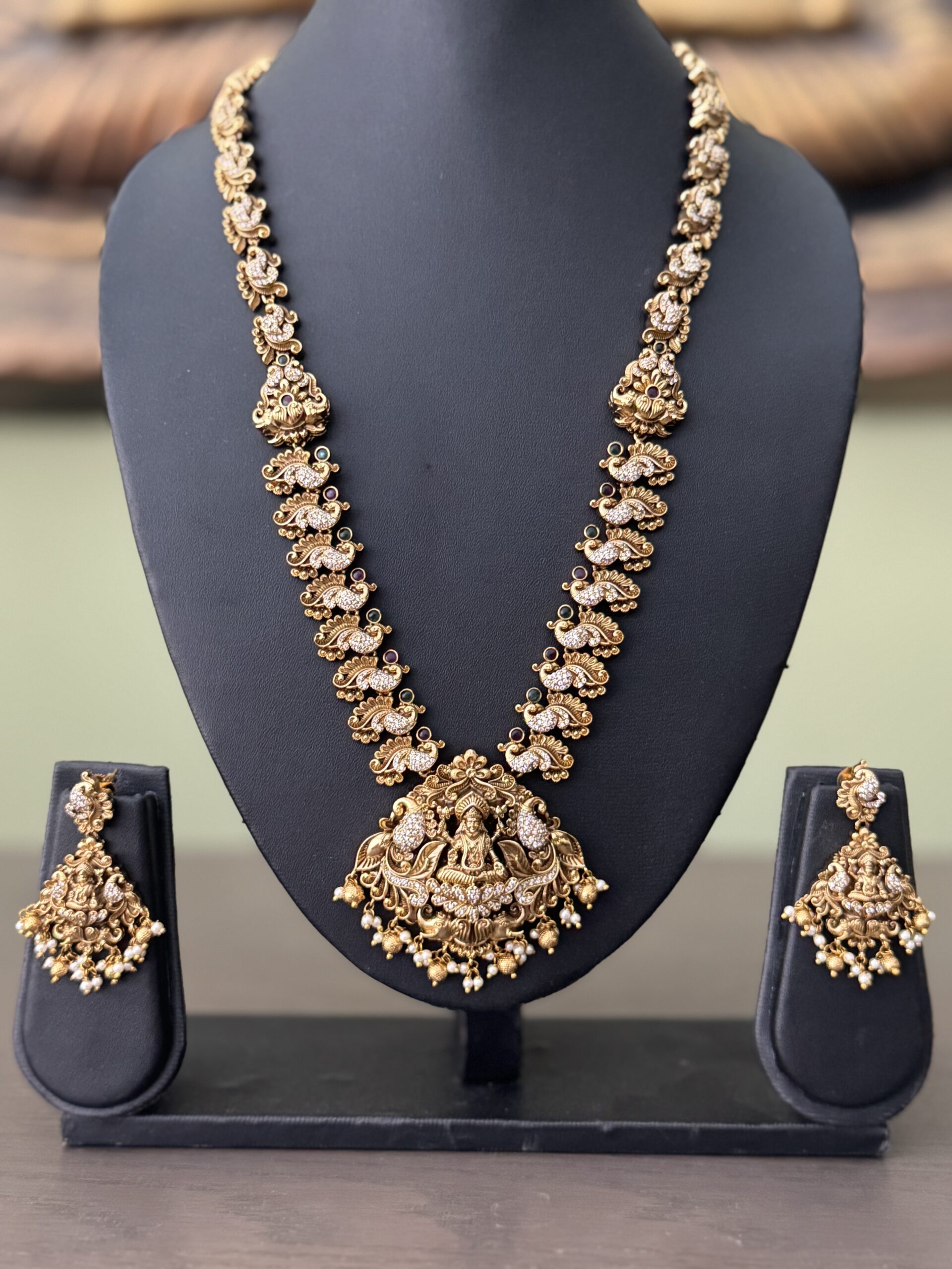 Maharani Lakshmi Antique Long Necklace Set